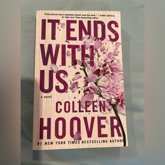 Chronicle Books Other - Colleen Hoover “It Ends With Us”